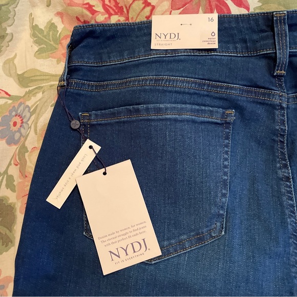 NYDJ Size 16 Jeans Blue Straight Stretch Denim Lift X Tuck Technology $119 NWT - Picture 7 of 16